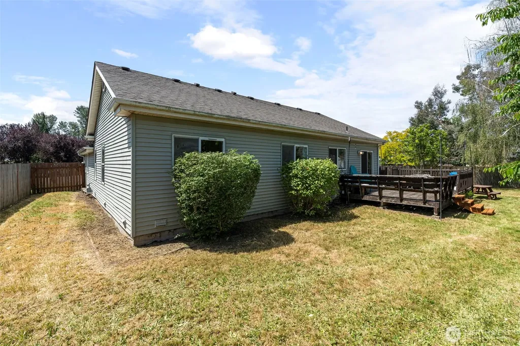 501 Belfair Court SW Orting WA 98360