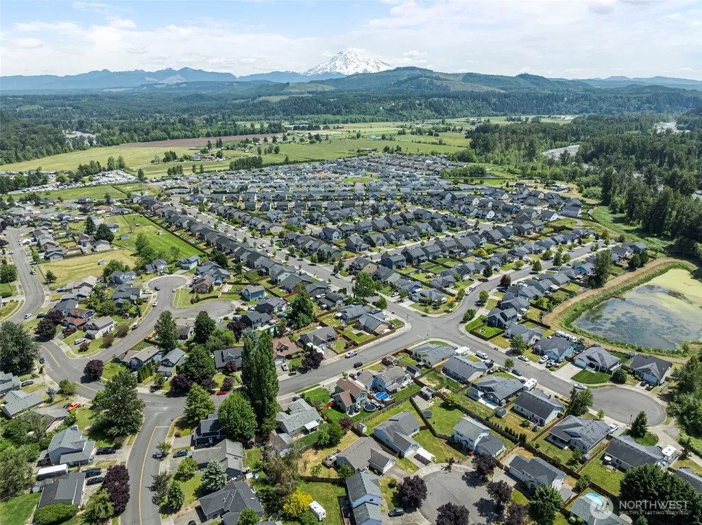 501 Belfair Court SW Orting WA 98360
