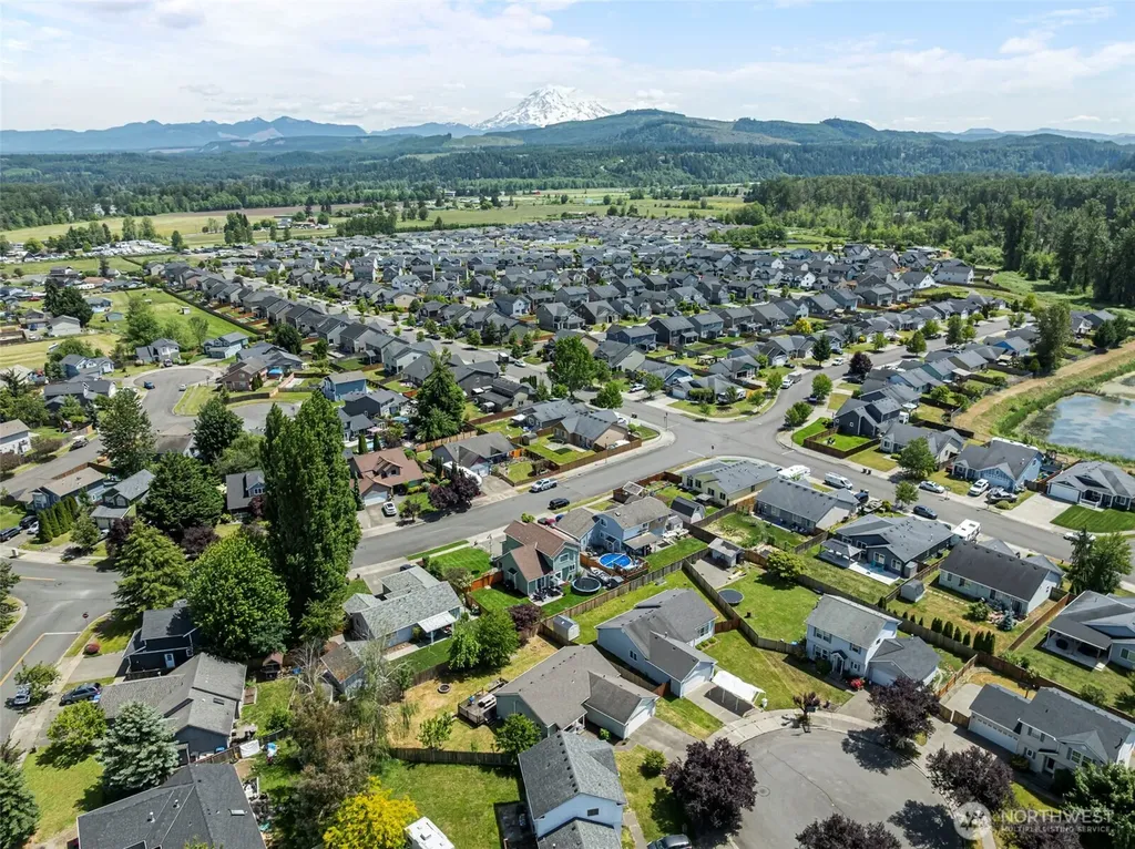 501 Belfair Court SW Orting WA 98360