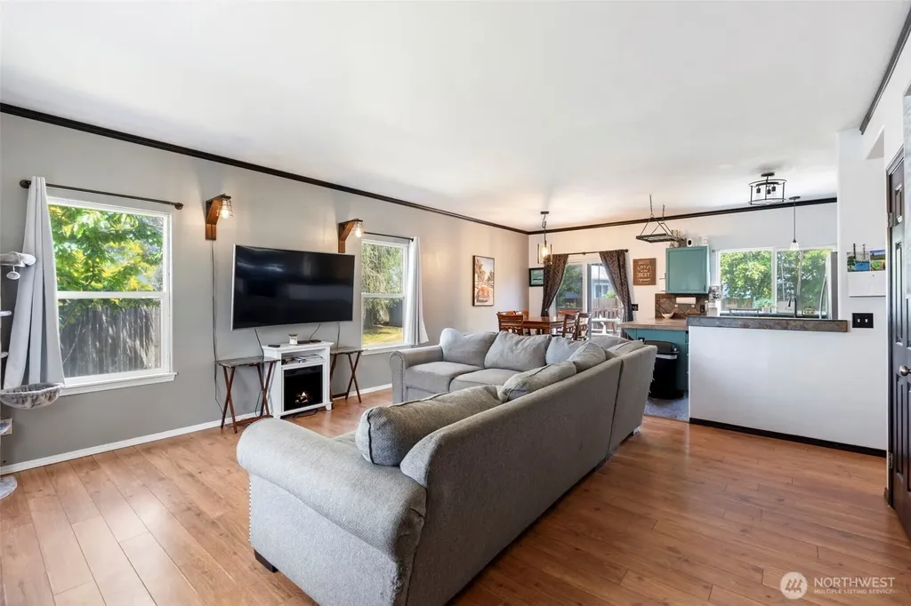 501 Belfair Court SW Orting WA 98360