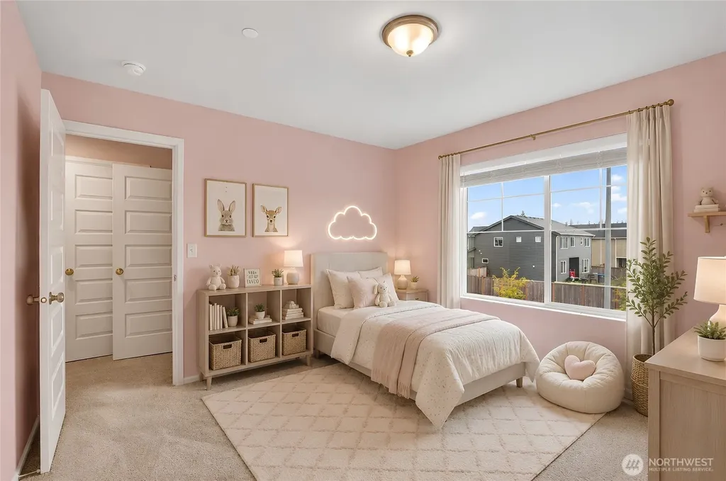 1198 Panoramic Loop Bremerton WA 98312