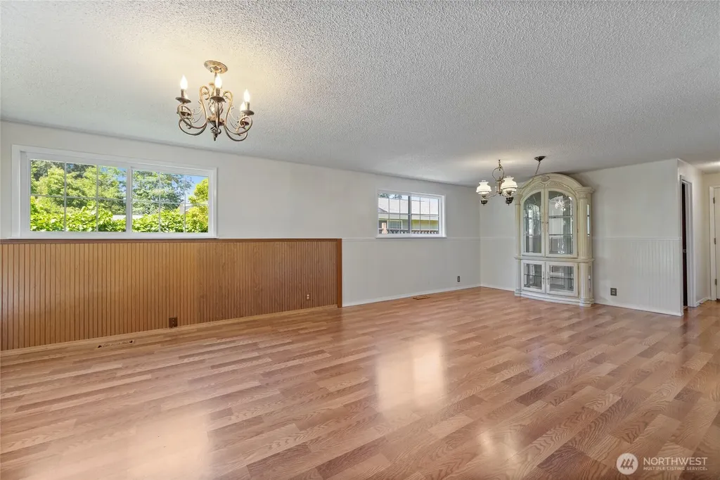 7310 99th Street E Puyallup WA 98373