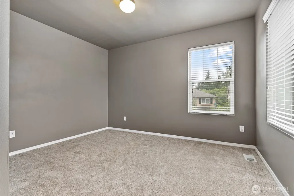 5495 Razor Peak Drive Mount Vernon WA 98273