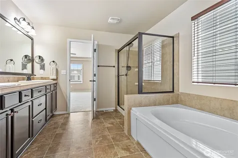 5495 Razor Peak Drive Mount Vernon WA 98273