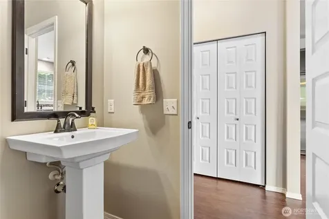 5495 Razor Peak Drive Mount Vernon WA 98273