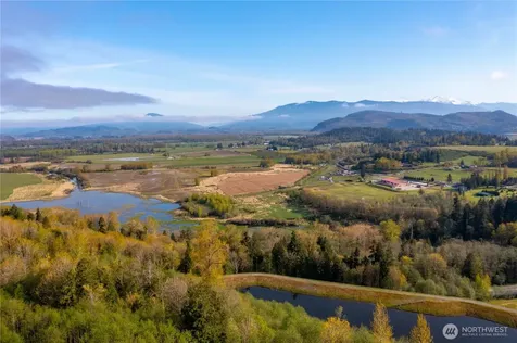 5495 Razor Peak Drive Mount Vernon WA 98273
