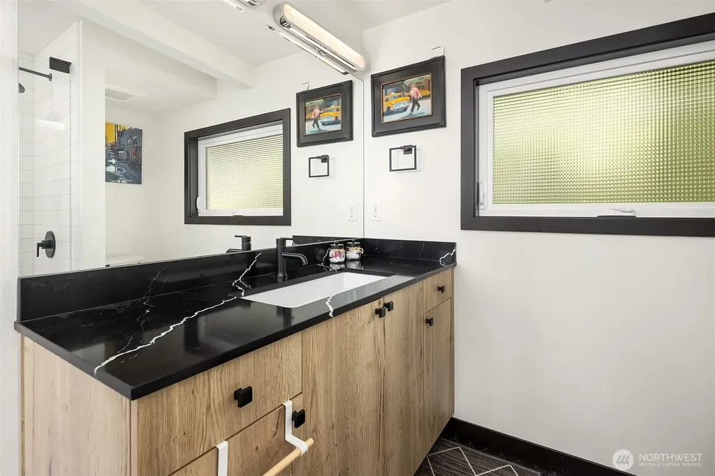 1116 Vista Place Edmonds WA 98020