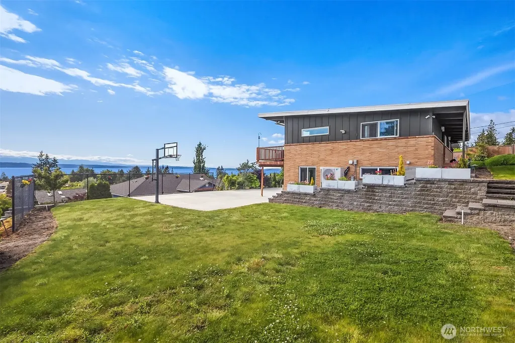 1116 Vista Place Edmonds WA 98020