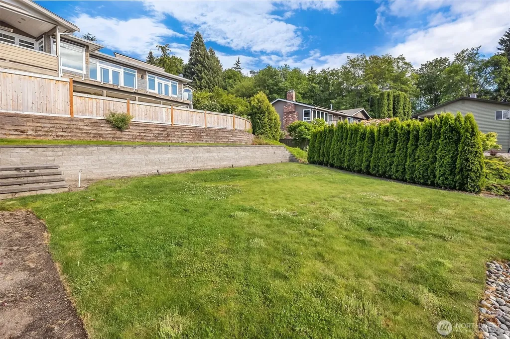 1116 Vista Place Edmonds WA 98020
