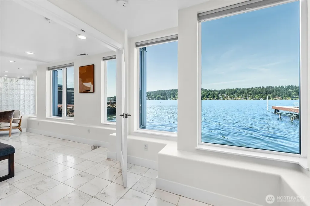 6409 Ripley Lane SE Renton WA 98056