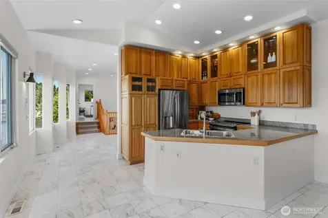 6409 Ripley Lane SE Renton WA 98056