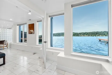 6409 Ripley Lane SE Renton WA 98056