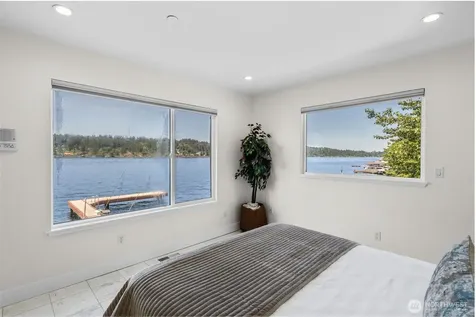 6409 Ripley Lane SE Renton WA 98056