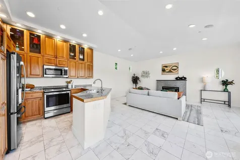 6409 Ripley Lane SE Renton WA 98056