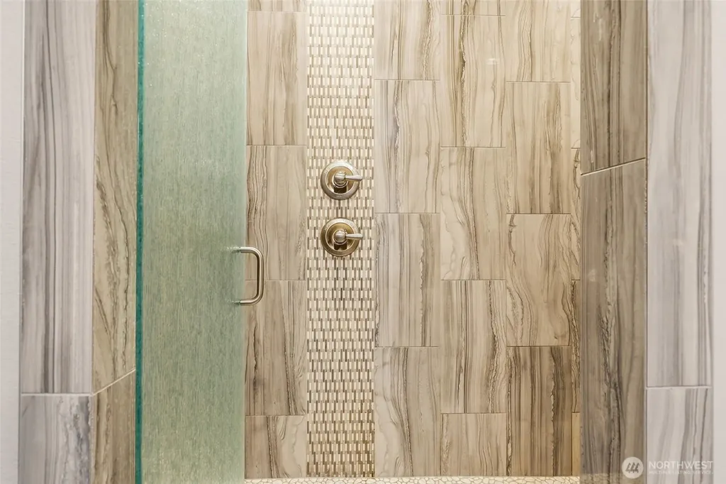 5013 Meadow View Drive Pasco WA 99301