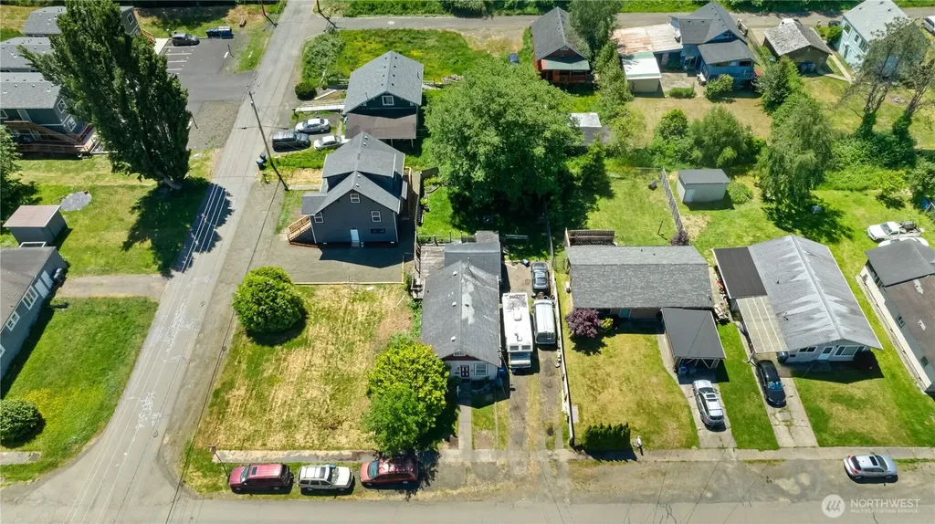 1105 W Perry Street Aberdeen WA 98520