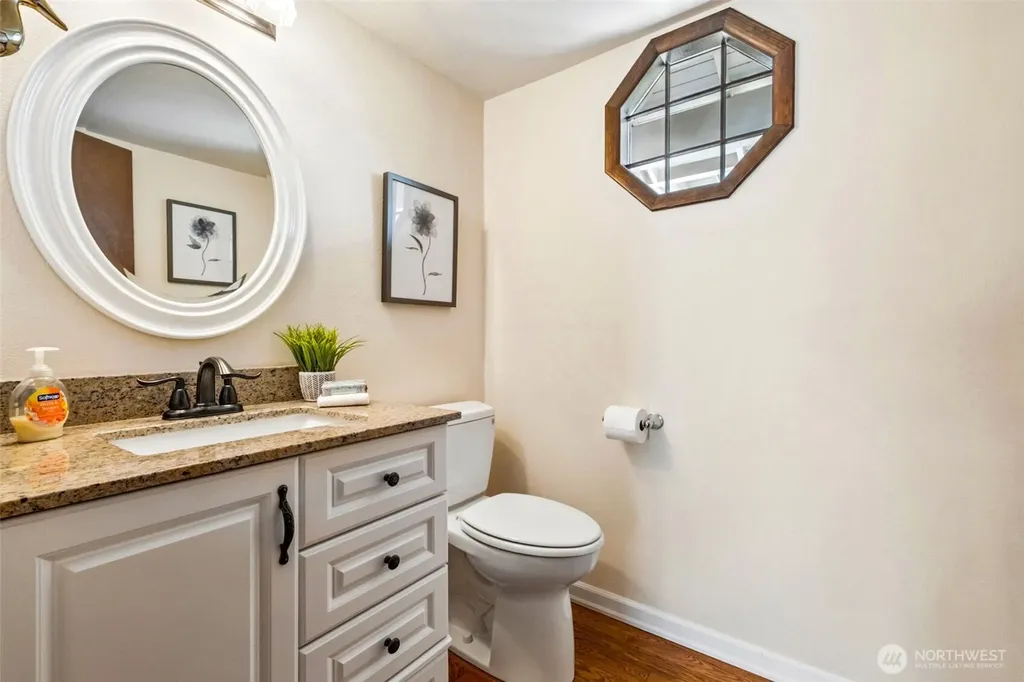 13804 SE 237th Place Kent WA 98042