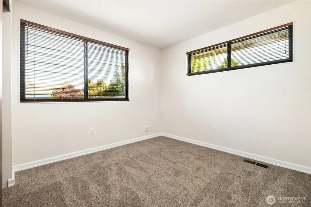 13804 SE 237th Place Kent WA 98042