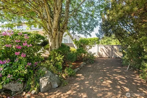 13804 SE 237th Place Kent WA 98042