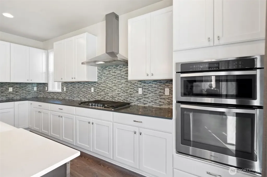 2423 NE Redford Street Poulsbo WA 98370
