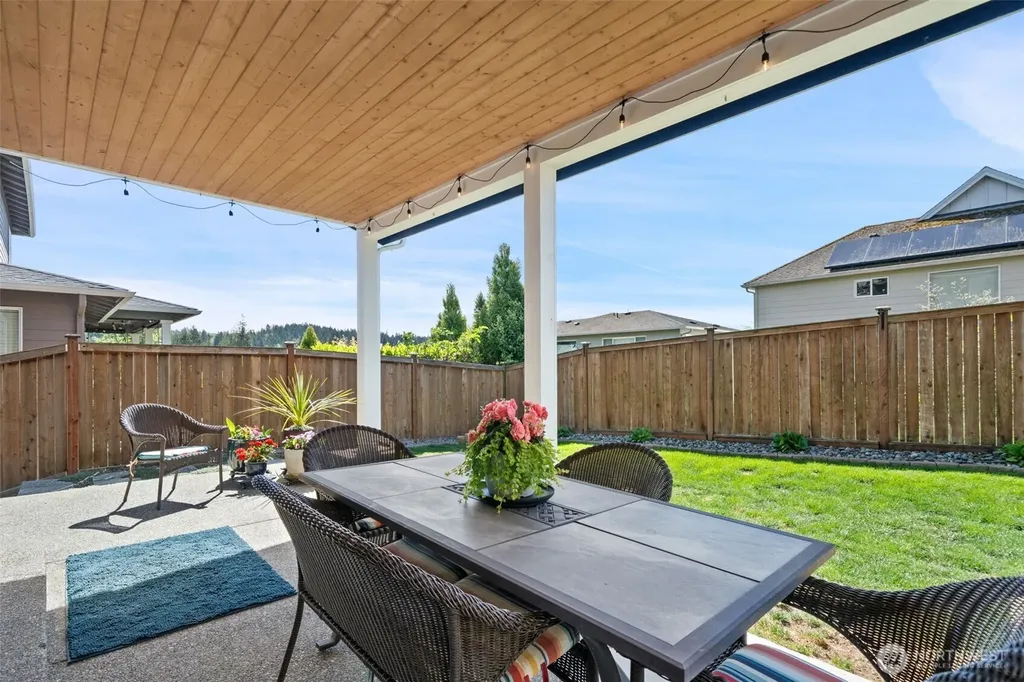 2423 NE Redford Street Poulsbo WA 98370