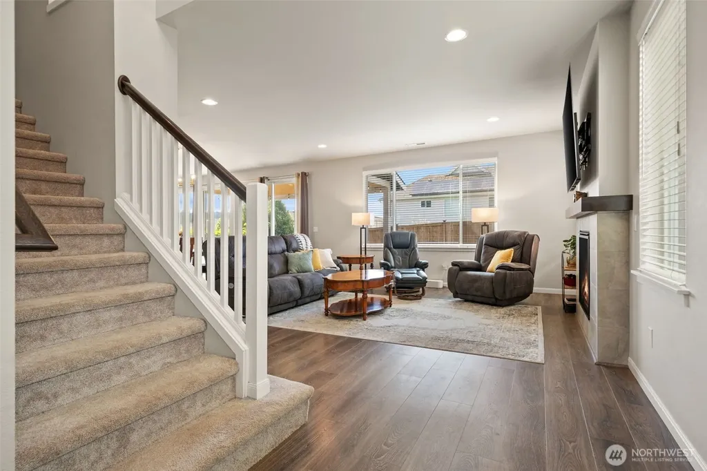 2423 NE Redford Street Poulsbo WA 98370