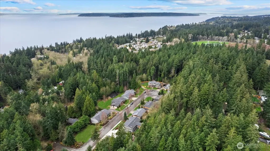 17123 69th Place W Edmonds WA 98026
