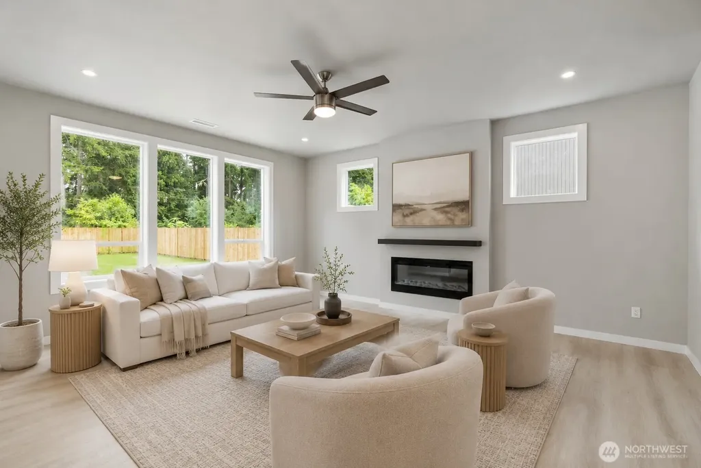 4132 Lakeview Avenue NW Bremerton WA 98312