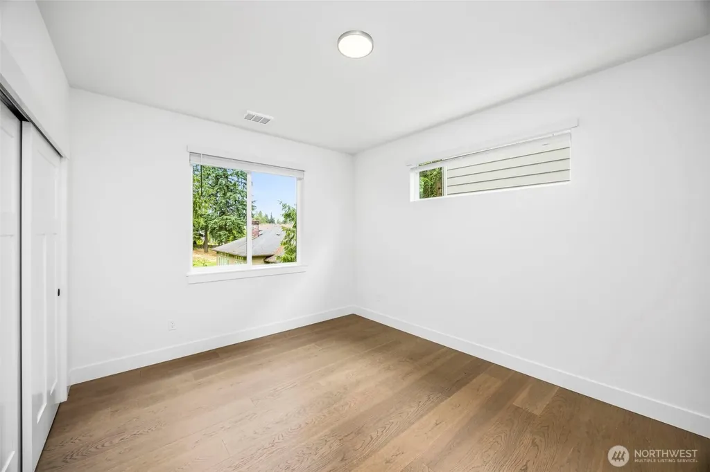 9 160th Place SE Bothell WA 98012