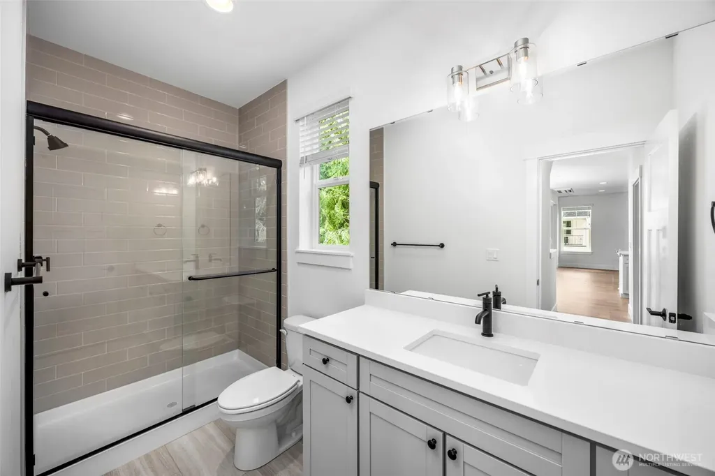 9 160th Place SE Bothell WA 98012