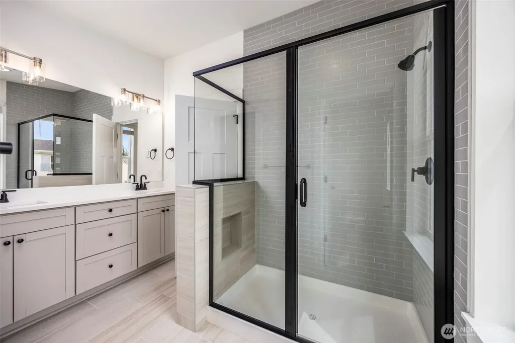 9 160th Place SE Bothell WA 98012