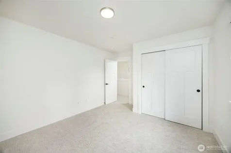 9 160th Place SE Bothell WA 98012