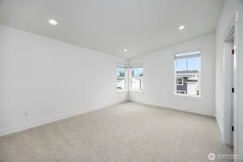 9 160th Place SE Bothell WA 98012