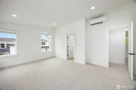 9 160th Place SE Bothell WA 98012
