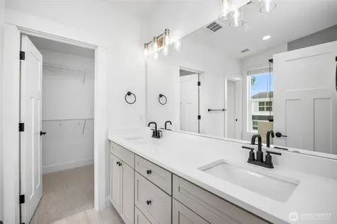 9 160th Place SE Bothell WA 98012