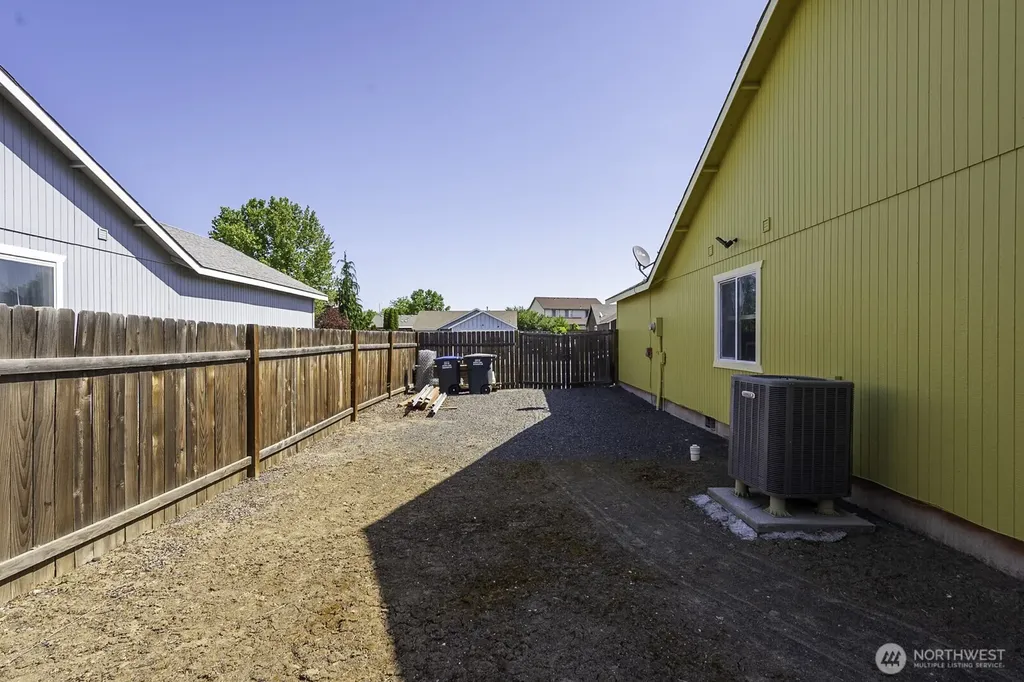 1454 S Cougar Drive Moses Lake WA 98837