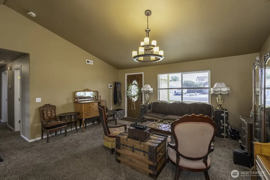 1454 S Cougar Drive Moses Lake WA 98837
