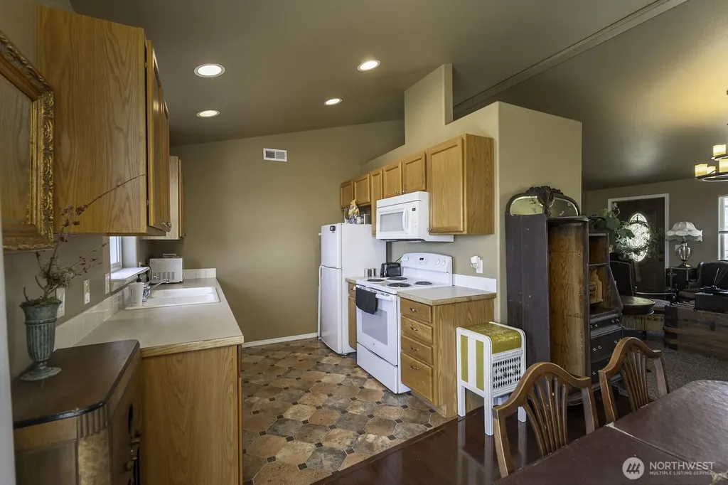 1454 S Cougar Drive Moses Lake WA 98837