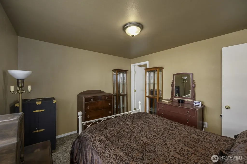 1454 S Cougar Drive Moses Lake WA 98837