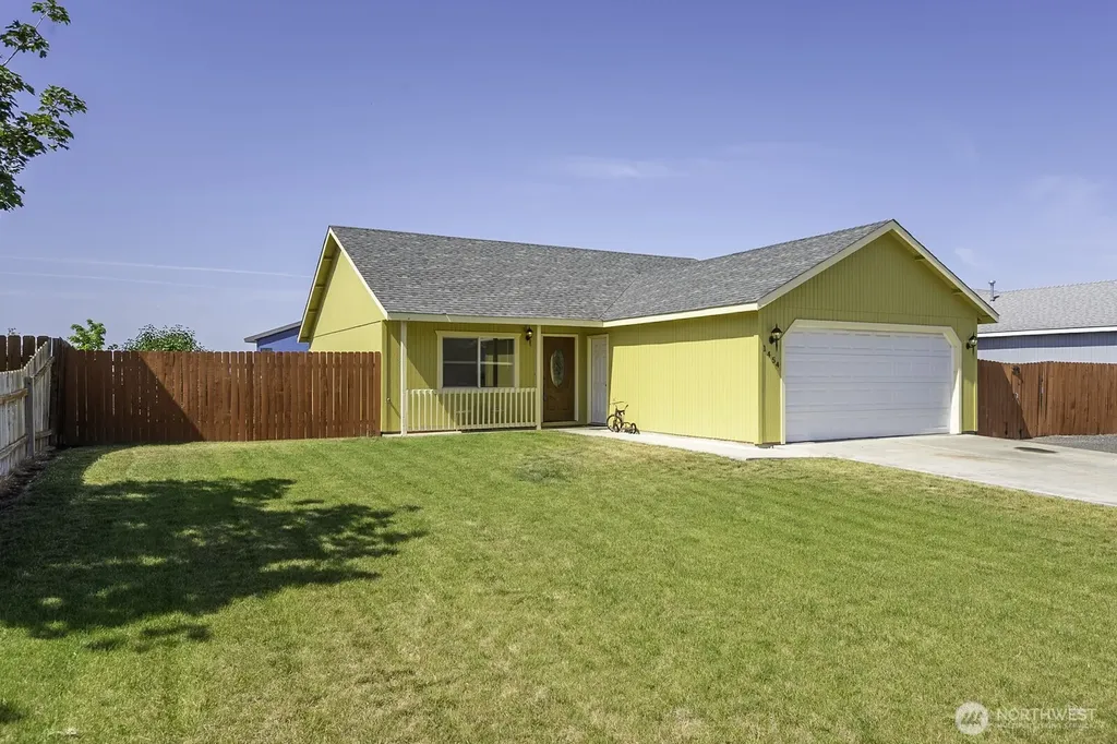 1454 S Cougar Drive Moses Lake WA 98837