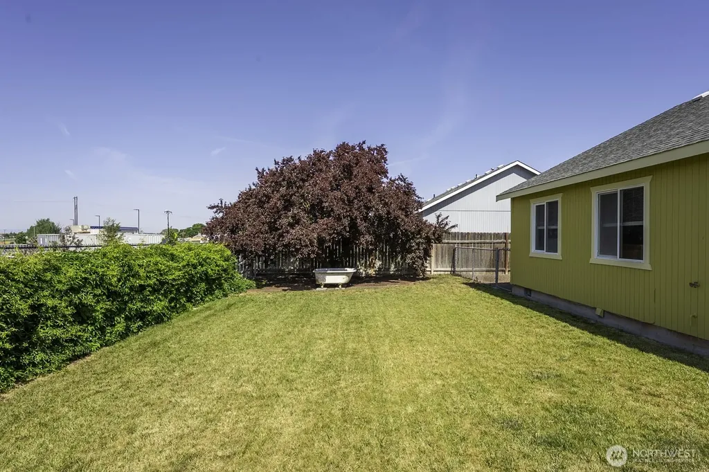 1454 S Cougar Drive Moses Lake WA 98837