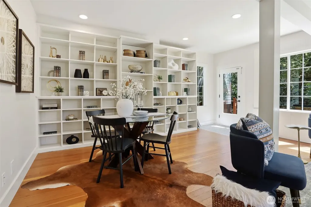 1749 NW 63rd Street Seattle WA 98107
