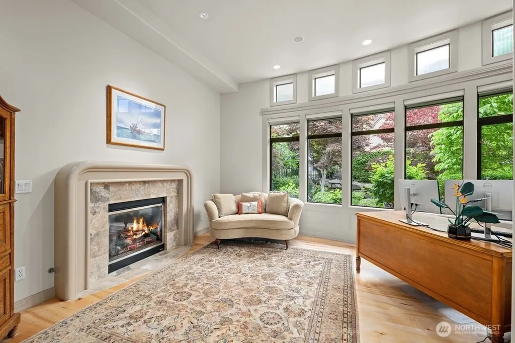 7619 115th Place NE Kirkland WA 98033