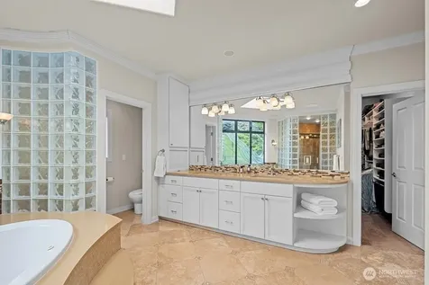 7619 115th Place NE Kirkland WA 98033