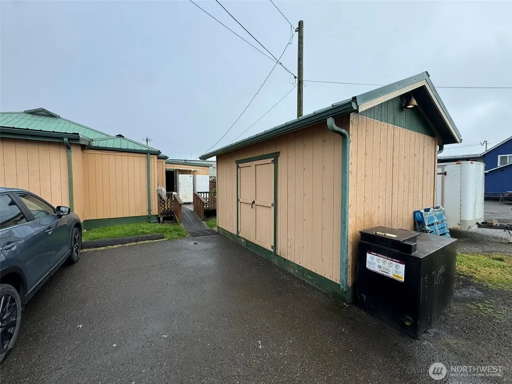201 E Dock Drive Westport WA 98595