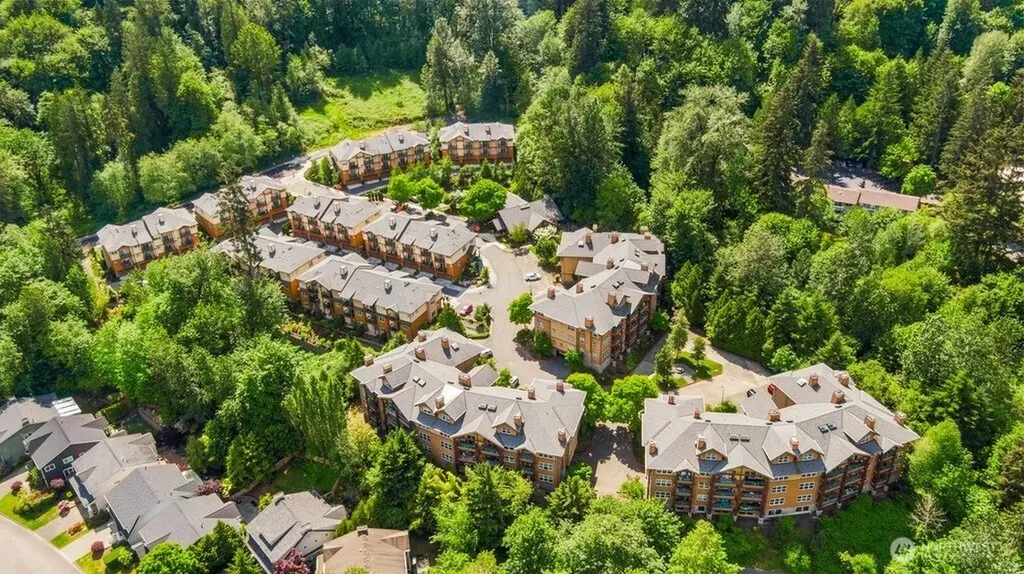 1058 Cabin Creek Lane SW Issaquah WA 98027