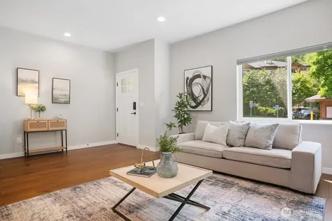 1058 Cabin Creek Lane SW Issaquah WA 98027