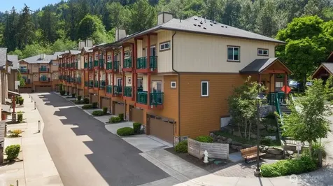 1058 Cabin Creek Lane SW Issaquah WA 98027