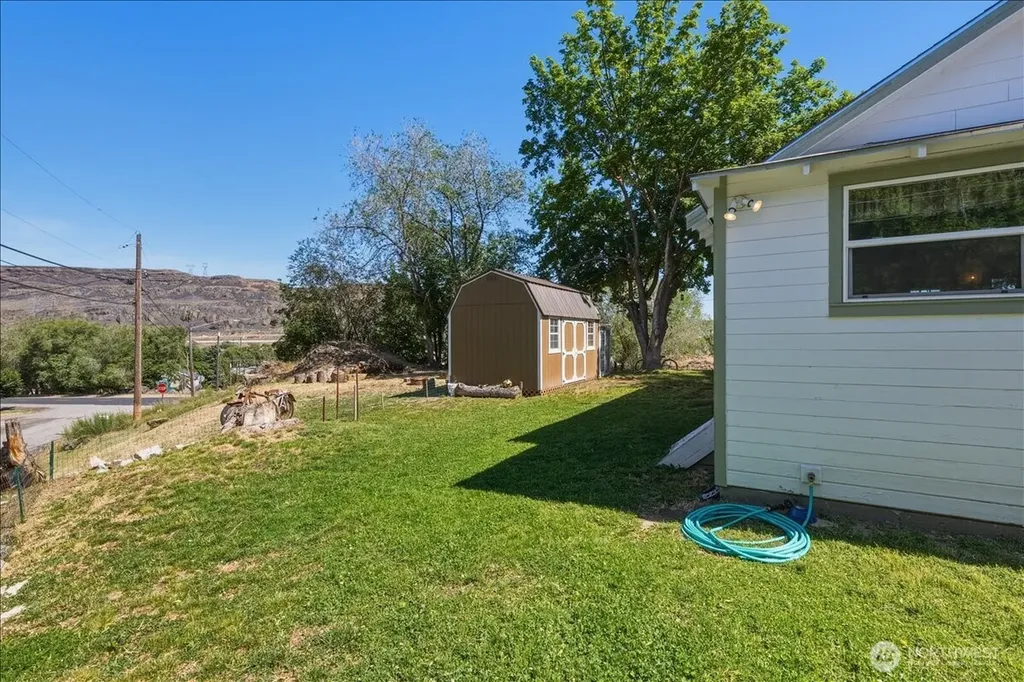 458 Partello Park Grand Coulee WA 99133