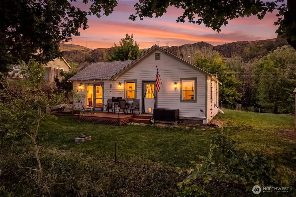 458 Partello Park Grand Coulee WA 99133